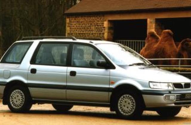 Spesifikasi Mitsubishi Space Wagon
