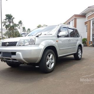 Spesifikasi Nissan Suv 2002
